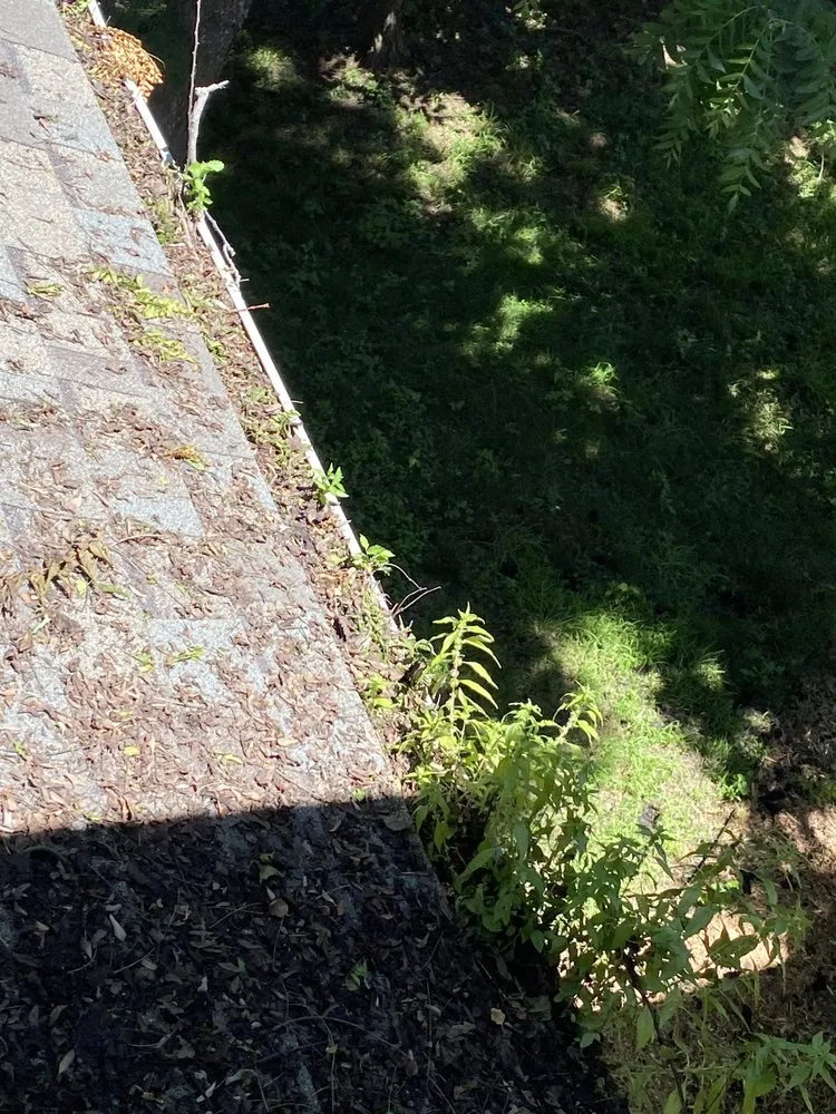 Slide of Topeka Gutter Guys