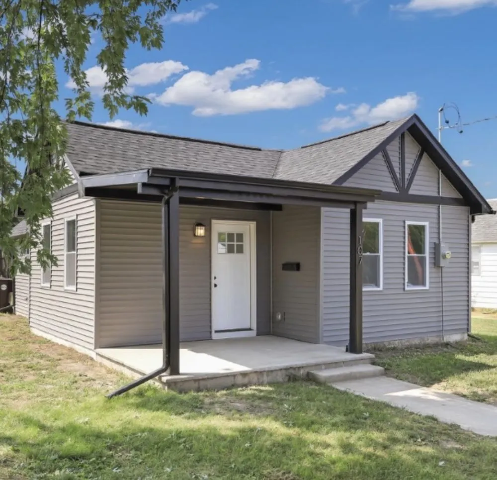 Slide of Topline General Construction