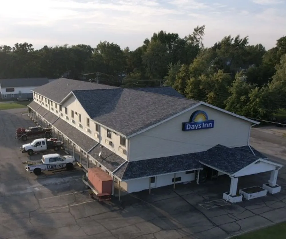 Slide of Topline General Construction