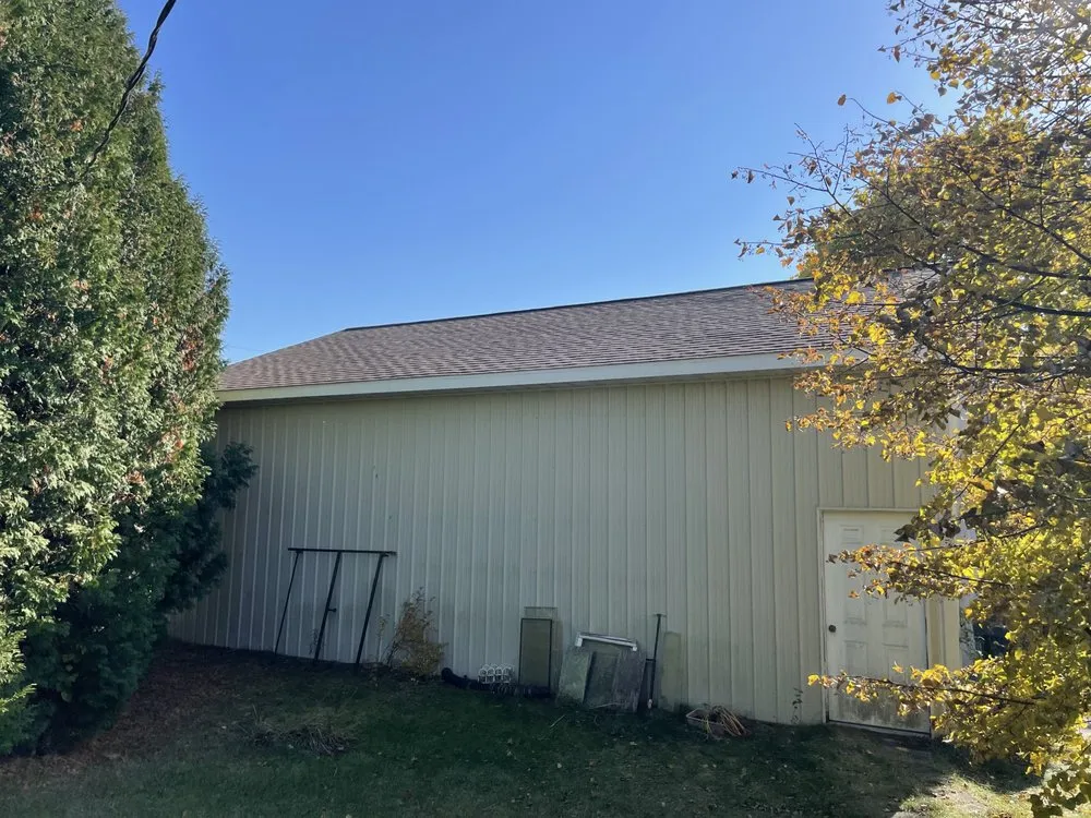 Slide of Topps Roofing & Construction