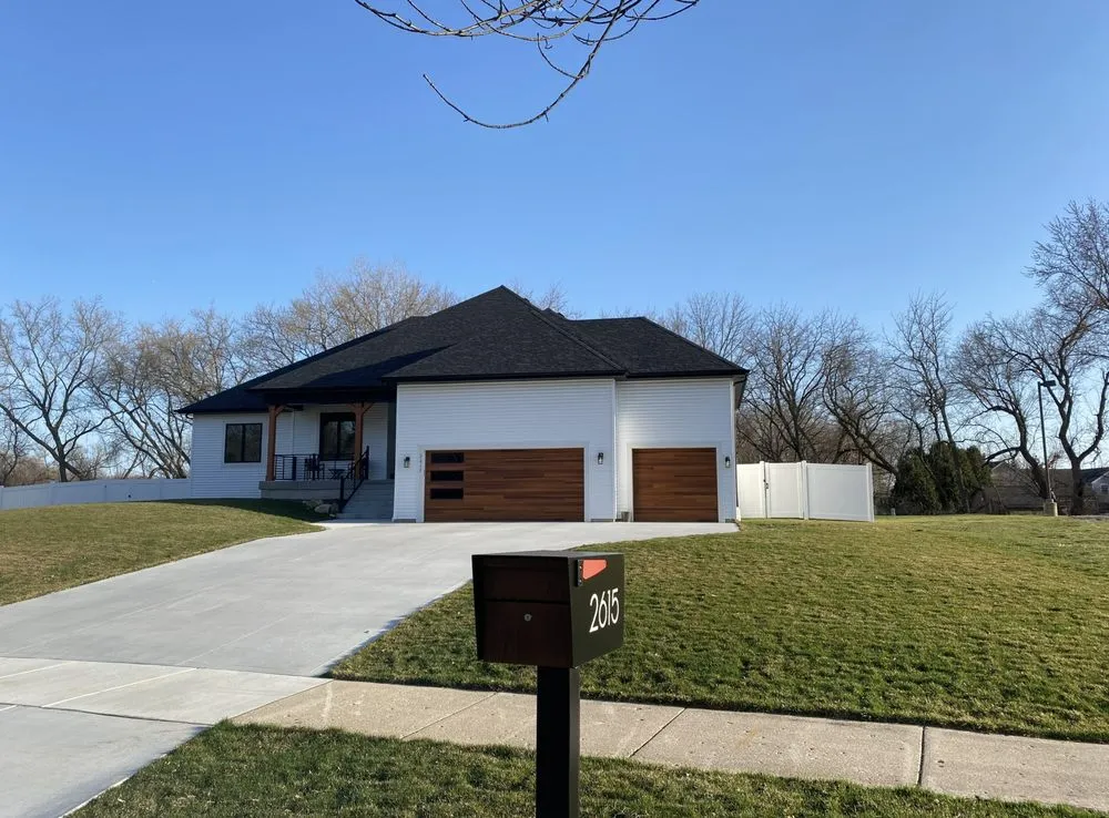 Slide of Toranos Construction