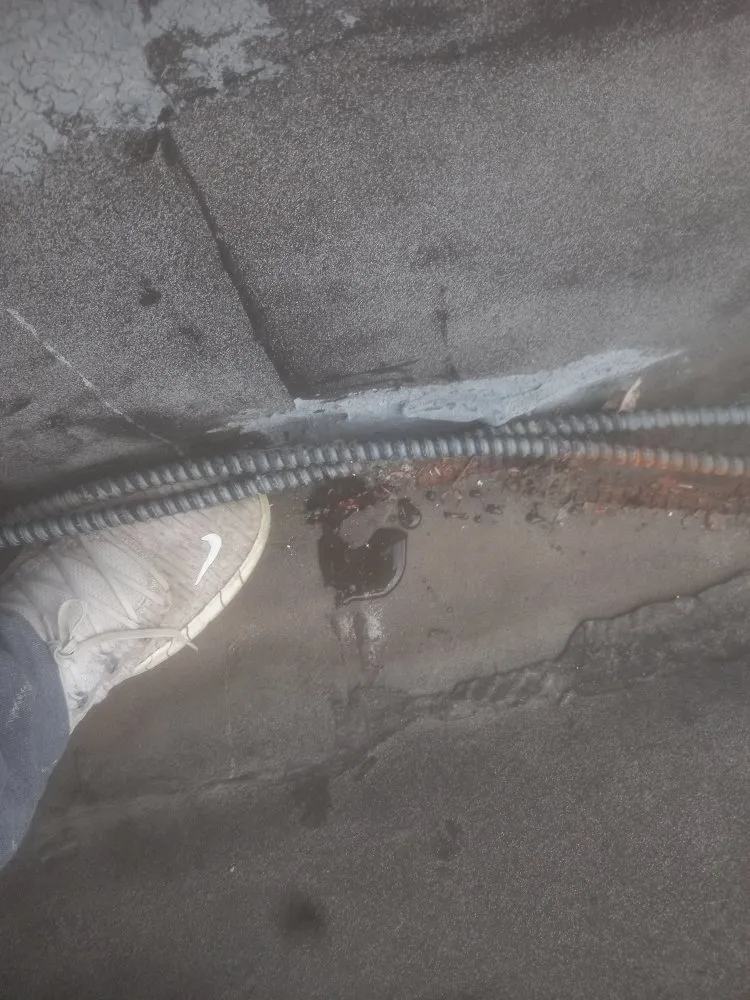 Slide of Torres Line Construction