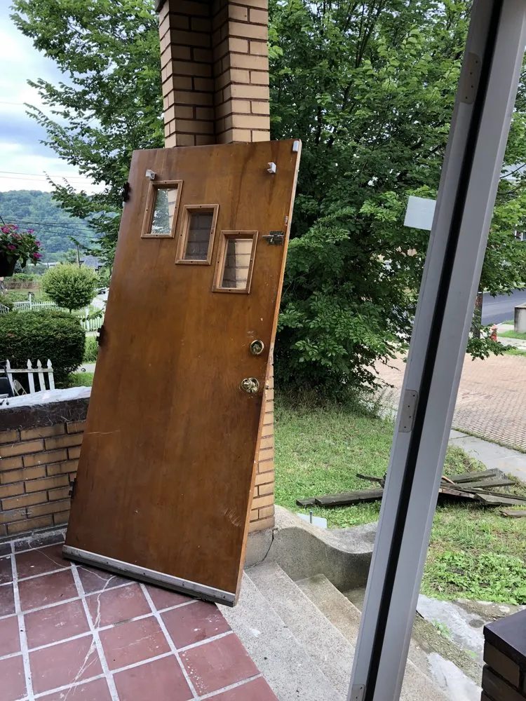 Slide of Total Handy Services