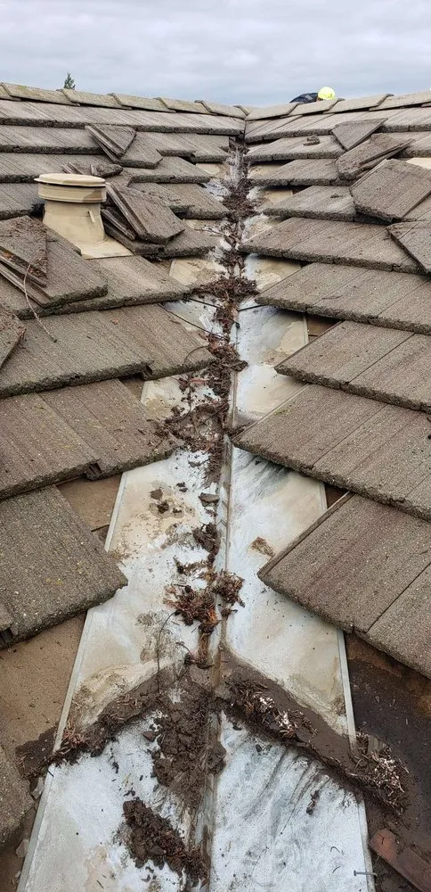 Slide of Tovba Construction