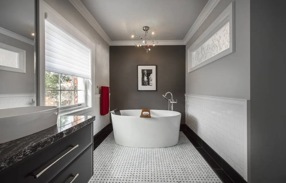 Slide of Town & Country Renovations