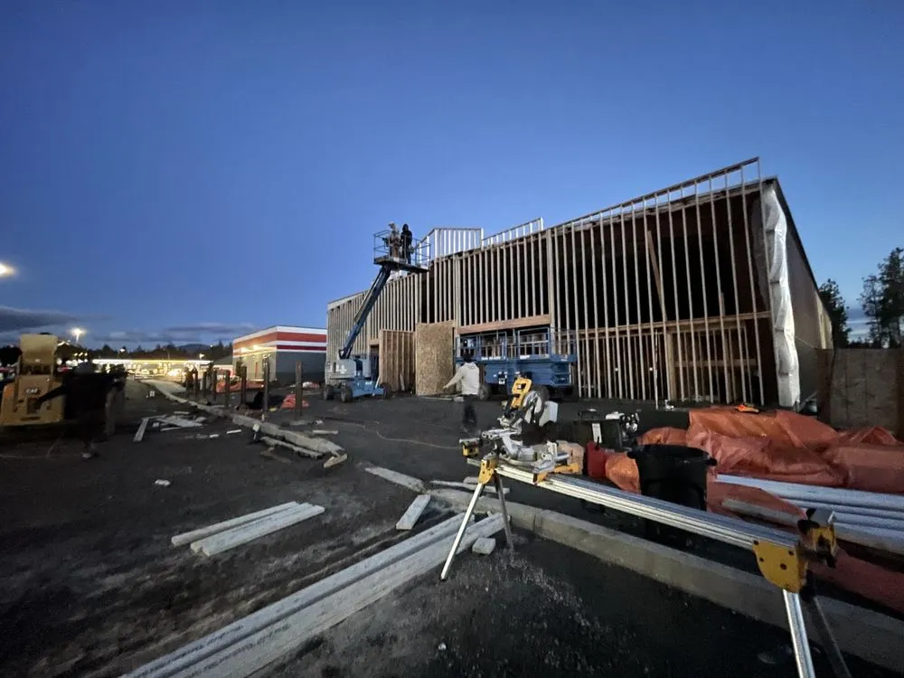 Slide of TR & Sons Construction