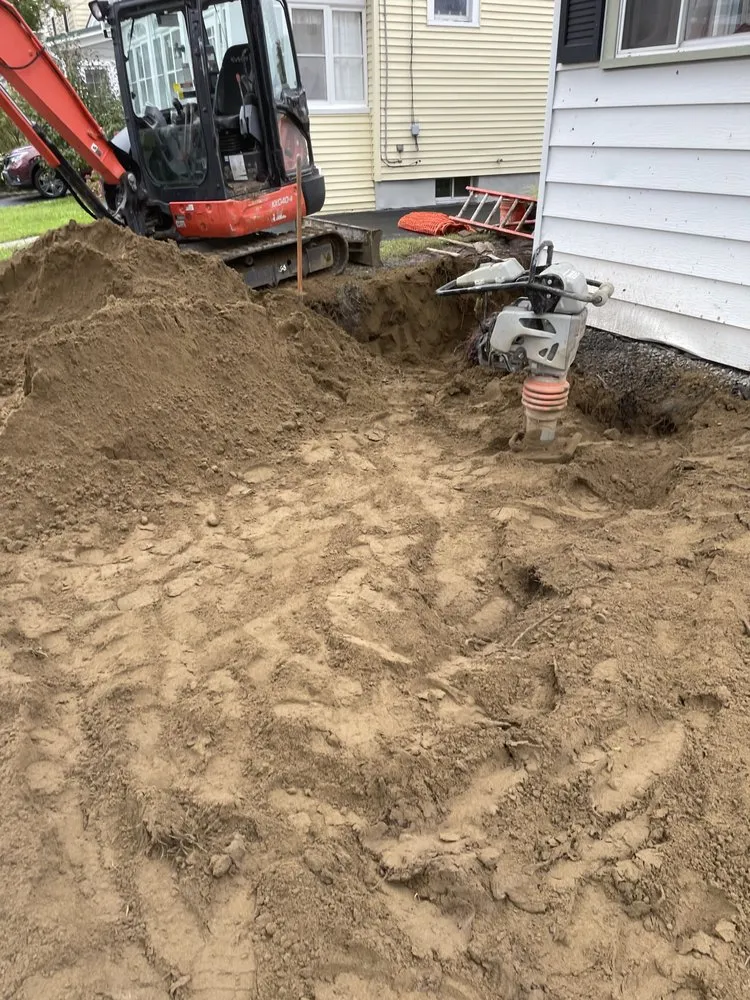 Slide of T&R Family Contracting