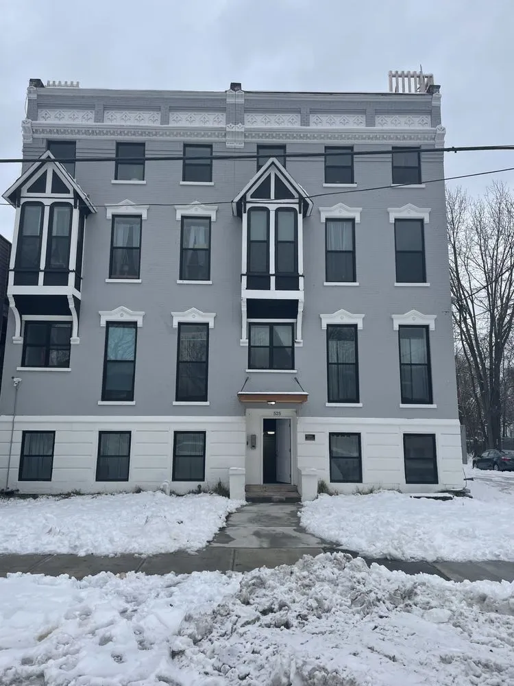 Slide of T&R Family Contracting