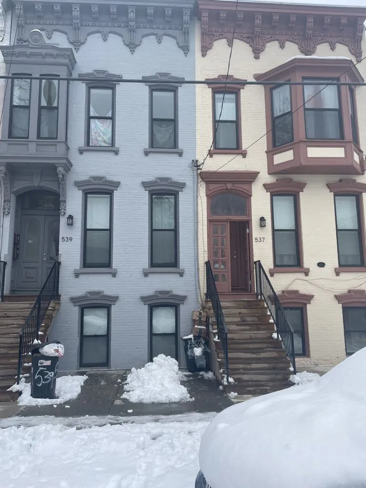 Slide of T&R Family Contracting