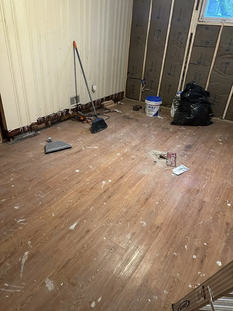 Slide of TR Renovation and Construction