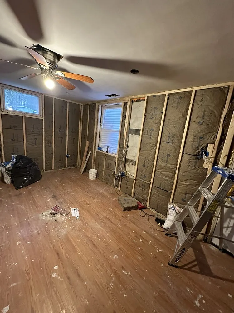 Slide of TR Renovation and Construction