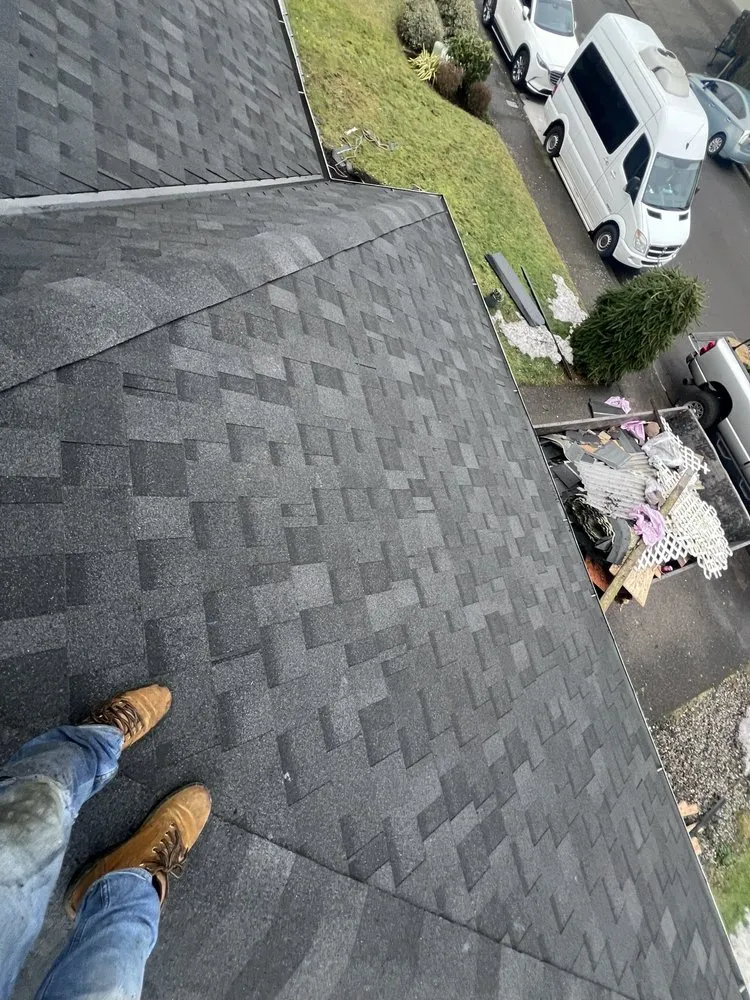 Slide of TR Roofing & General Construction