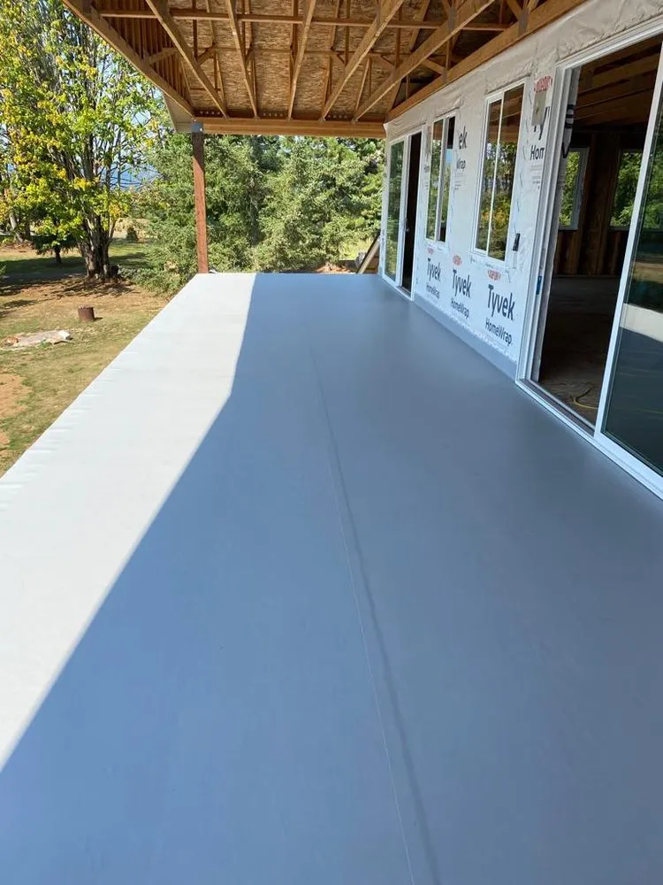 Slide of TR Roofing Company