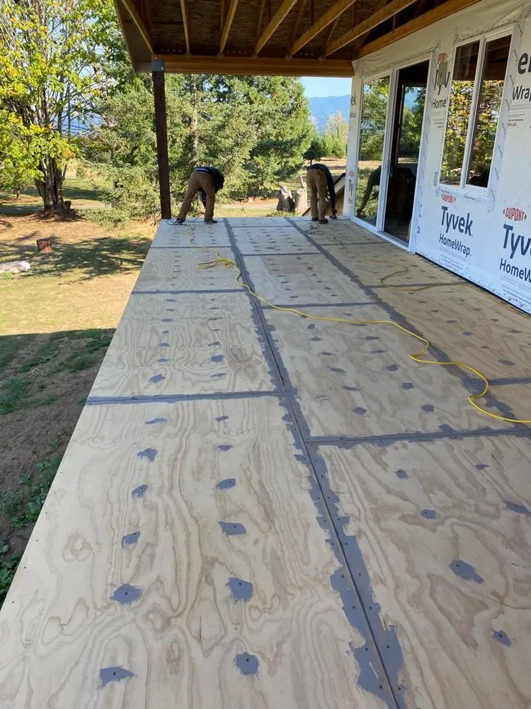 Slide of TR Roofing Company