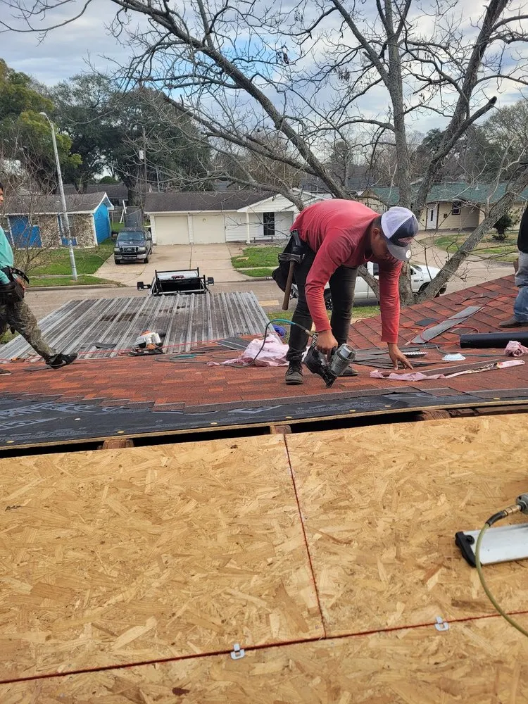 Slide of Trace Roofing & Construction