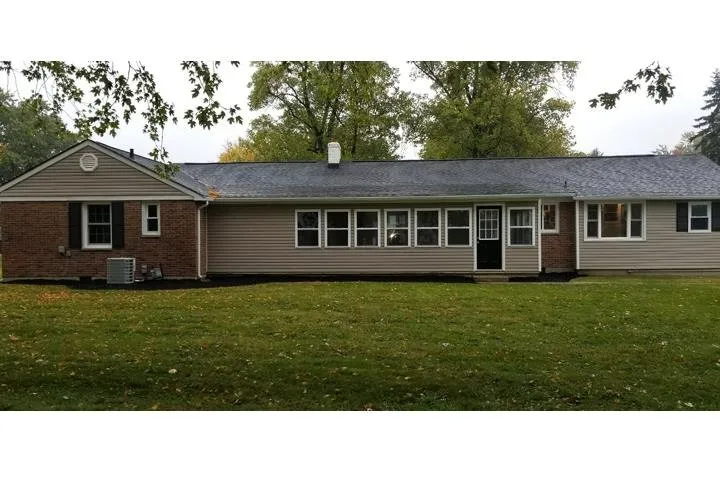 Slide of Tracy Roofing & Renovations