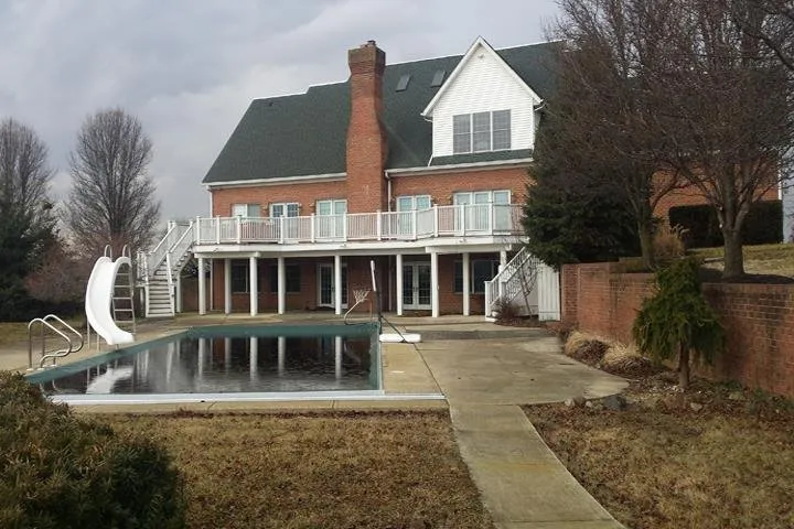 Slide of Tracy Roofing & Renovations