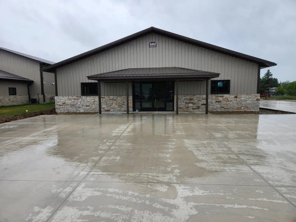 Slide of Tragers Seamless Gutters