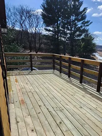 Slide of Tragers Seamless Gutters