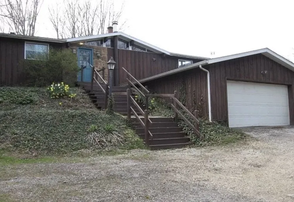 Slide of Traikoff Building