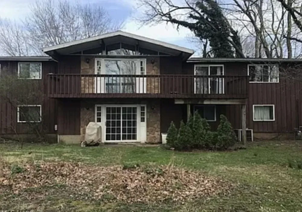 Slide of Traikoff Building