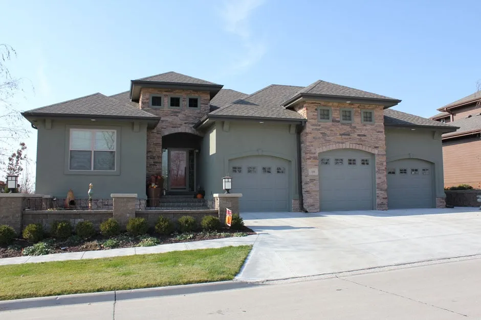 Slide of Transformations Inc.