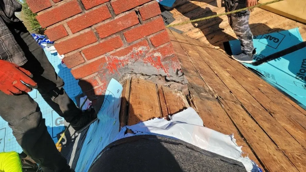 Reliable roof installation in Lake Leelanau, MI by Traverse City Exteriors