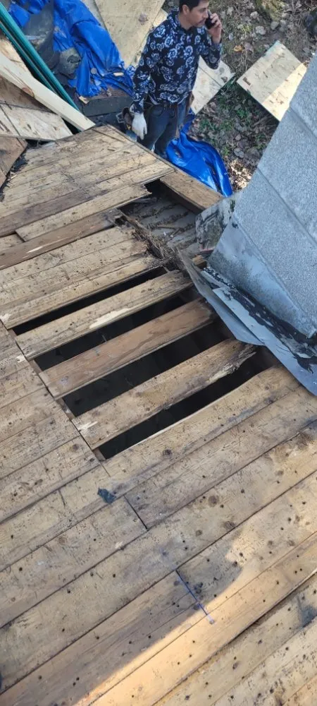 Emergency flat roof repair experts serving Lake Leelanau, MI - Traverse City Exteriors