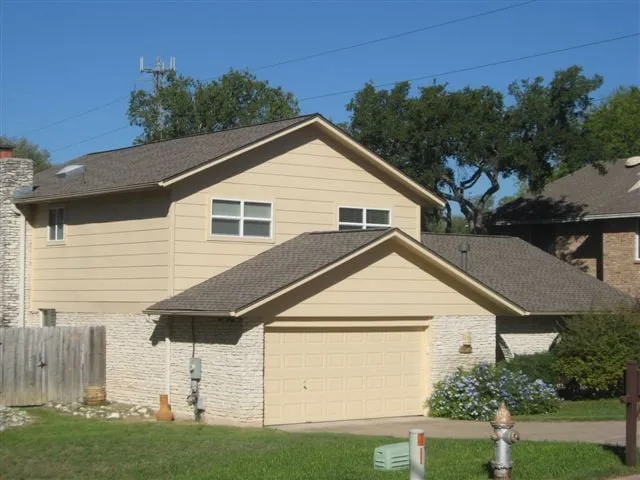 Top-rated roof installation experts serving Spicewood, TX - Travis Roofing Austin