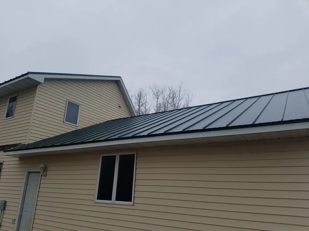 Slide of Travis Smith Roofing