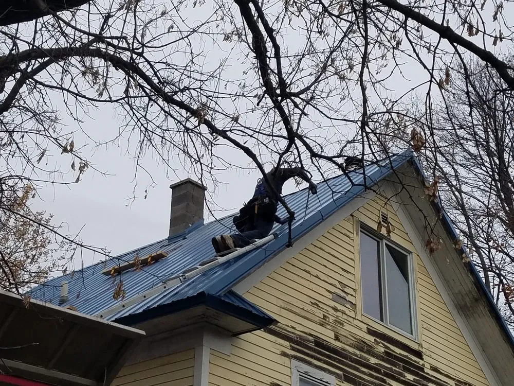 Slide of Travis Smith Roofing