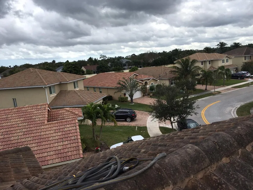 Slide of Treasure Coast Roof Cleaning Specialist