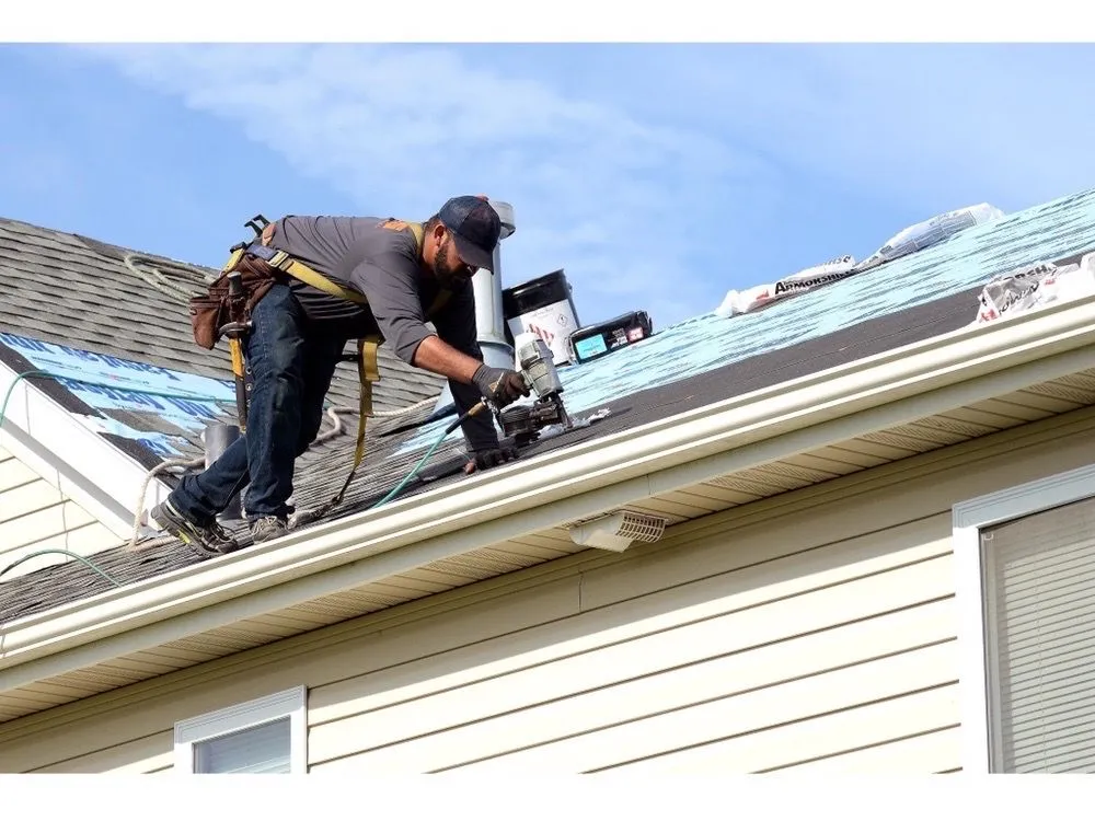 Licensed roof leak repair experts serving St Louis, MO - Treehouse Roofing