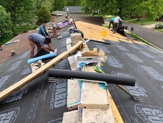 Treehouse Roofing Logo