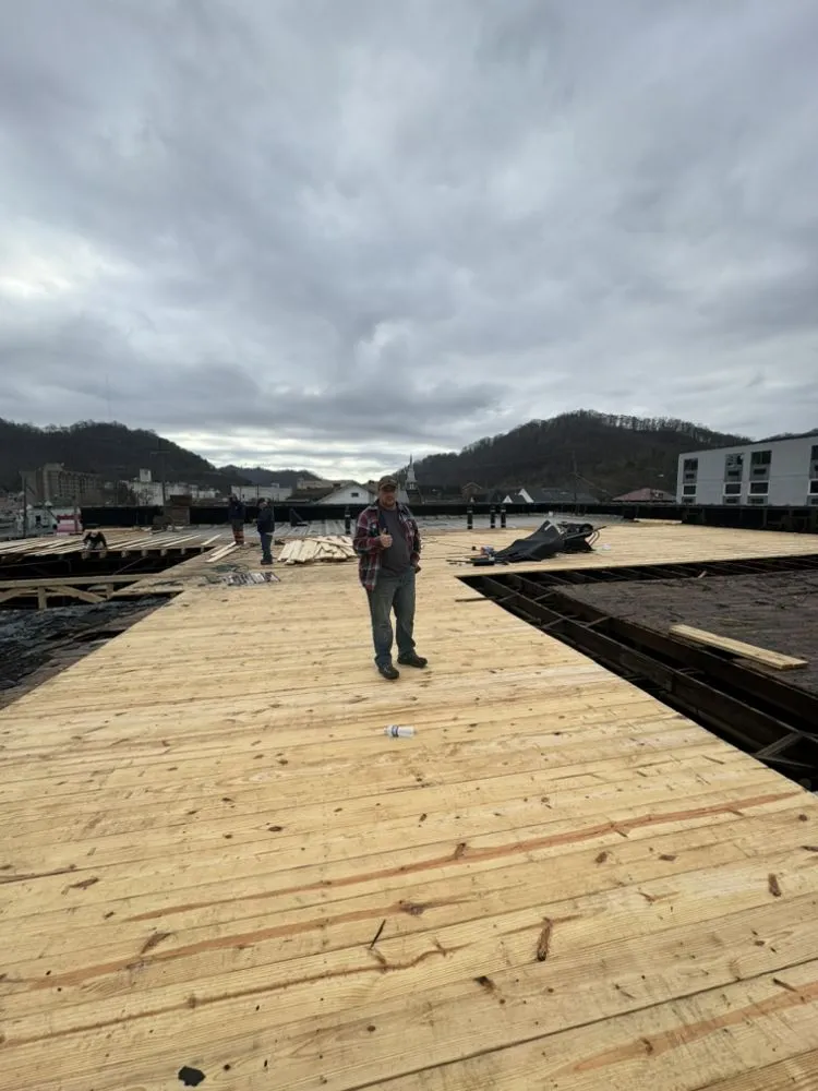 Reliable shingle roofing service with free inspection across Gilbert, WV - Trent and Son’s Roofing