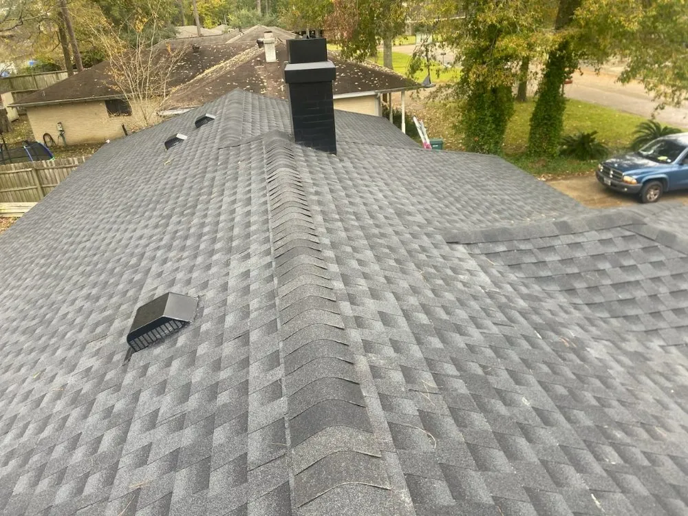 Slide of Tres Coronas Roofing