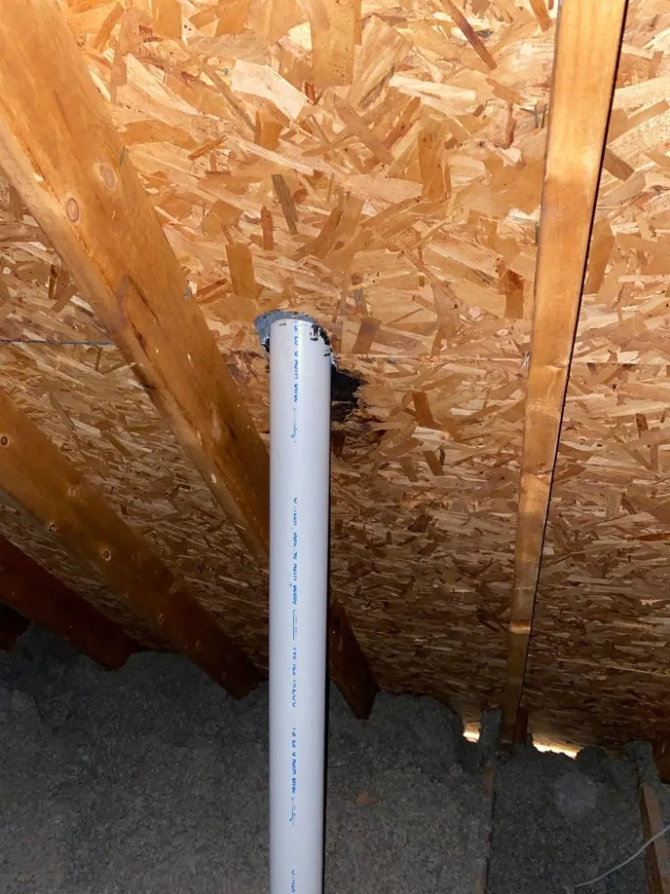 Slide of Tres Coronas Roofing