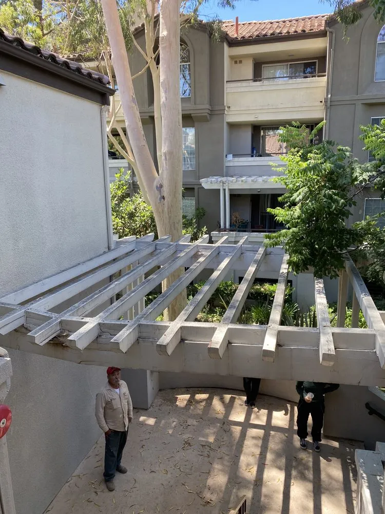 Slide of Tres Flores General Construction