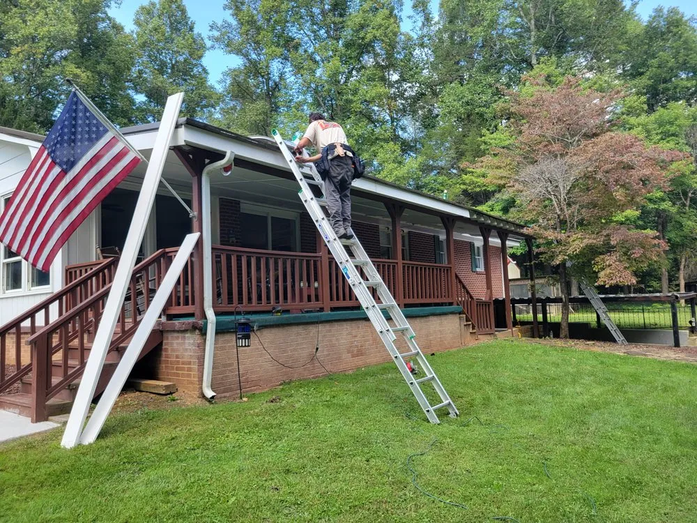 Slide of Tri-Cities Gutter Recovery