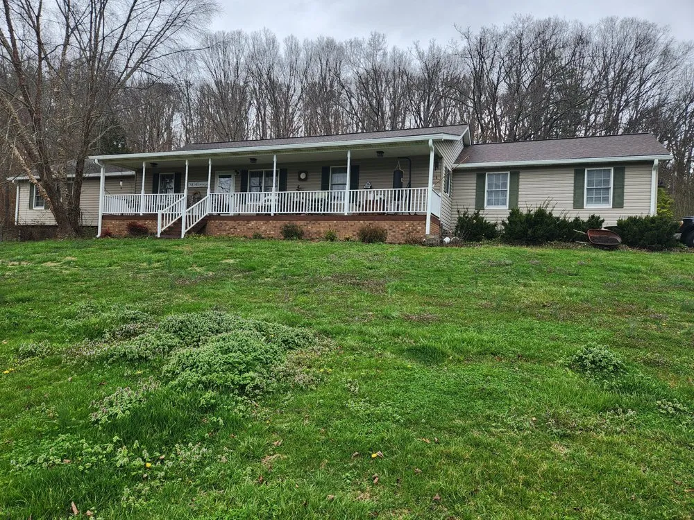 Slide of Tri-Cities Gutter Recovery