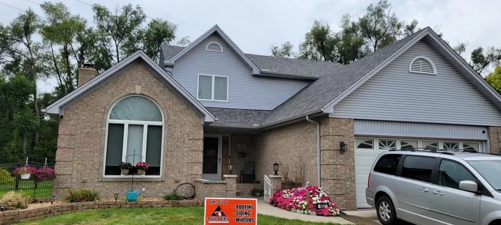 Slide of Tri City Builders