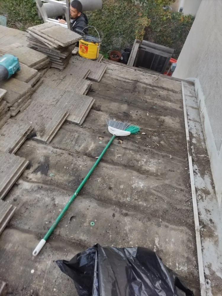 Slide of Tri County Roofing Co