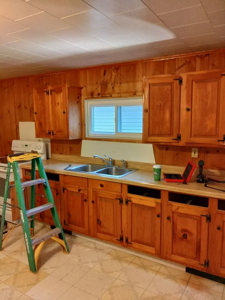 Slide of Tri Lake Custom Carpentry -N- Tile