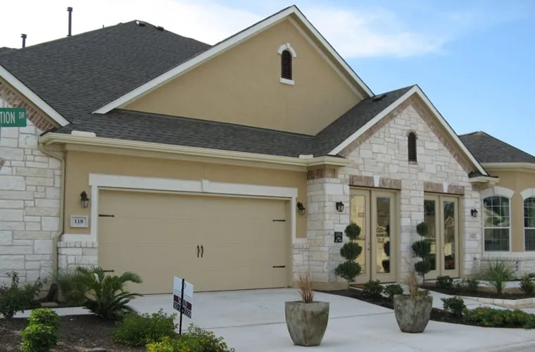 Slide of Tri-Lakes Roofing