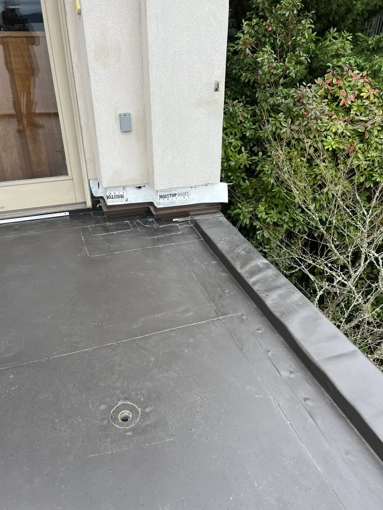 Slide of TRI Roofing