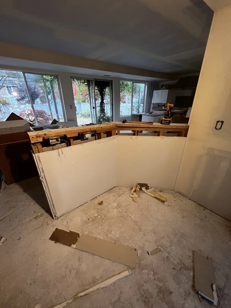 Slide of TRI Roofing