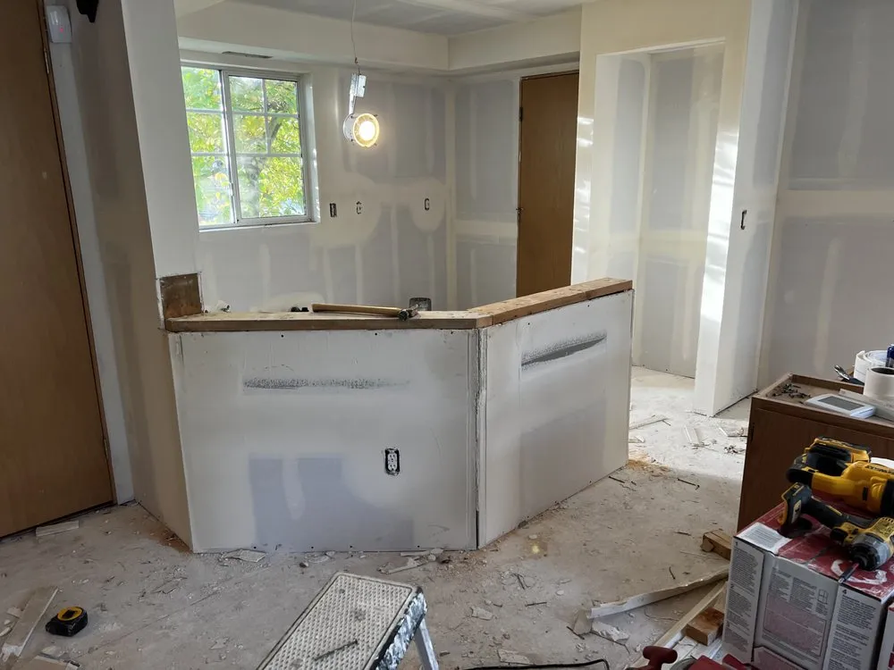 Slide of TRI Roofing