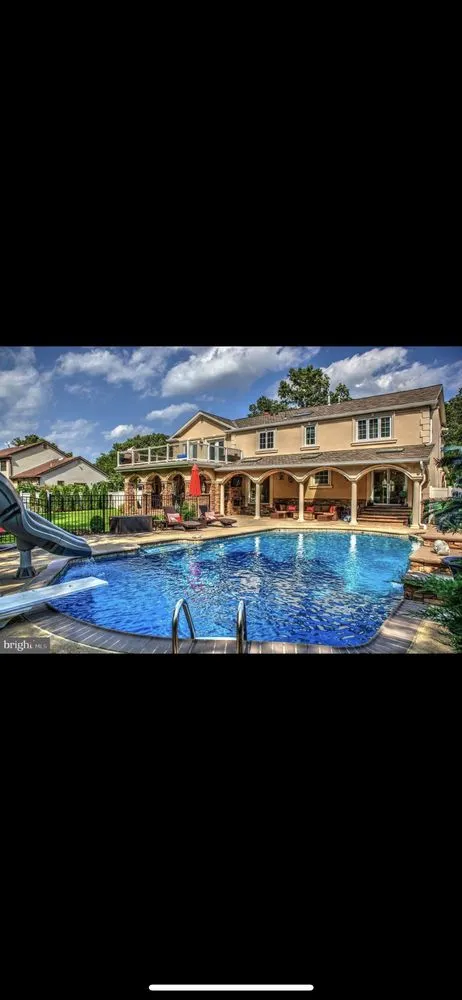 Licensed residential roofing service for homes in Washington Crossing, PA by Tri State Exterior Renovations