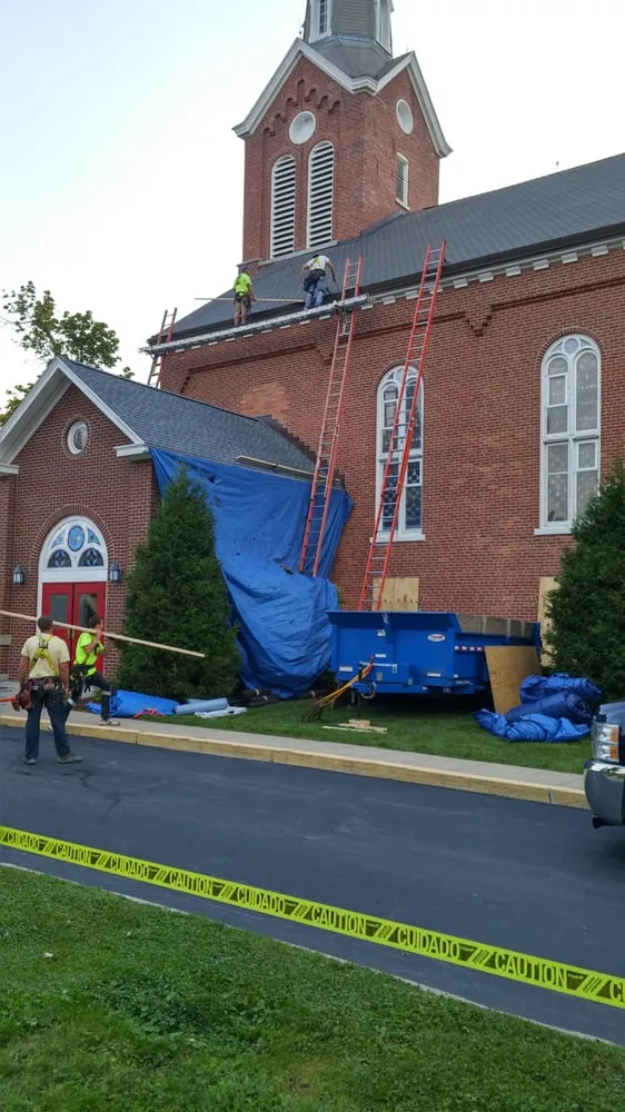 Slide of Tri-Town Roofing & Construction, Inc