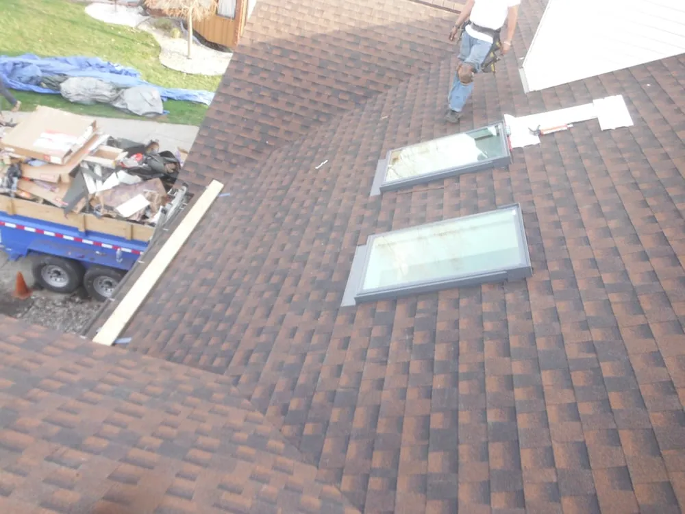 Slide of Tri-Town Roofing & Construction, Inc